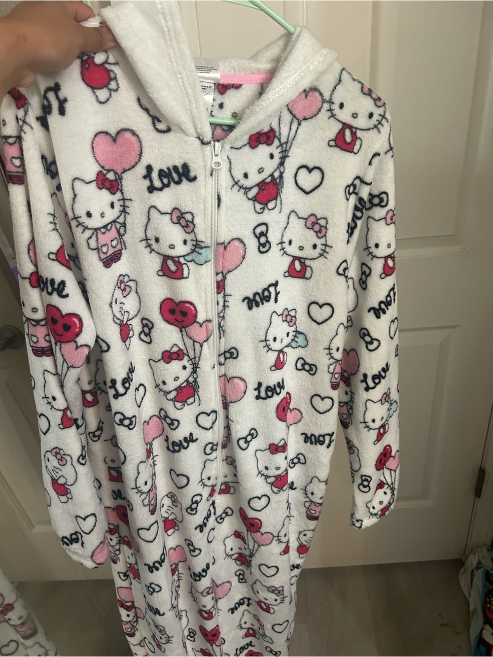 T.J.Maxx White & Pink Hello Kitty Fleece Hooded Onesie